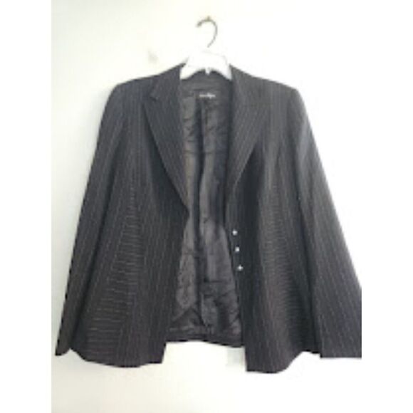 Escada Women Black 100% Pure New Wool 3 Button Blazer size EU44 or US 10 - Picture 2 of 11